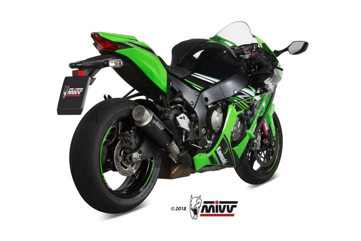 Bakre vy av Kawasaki ZX-10R med MIVV GP-Pro Muffler Steel Black K.042.LXBP, optimerad för sportig körning och ljudprestanda.