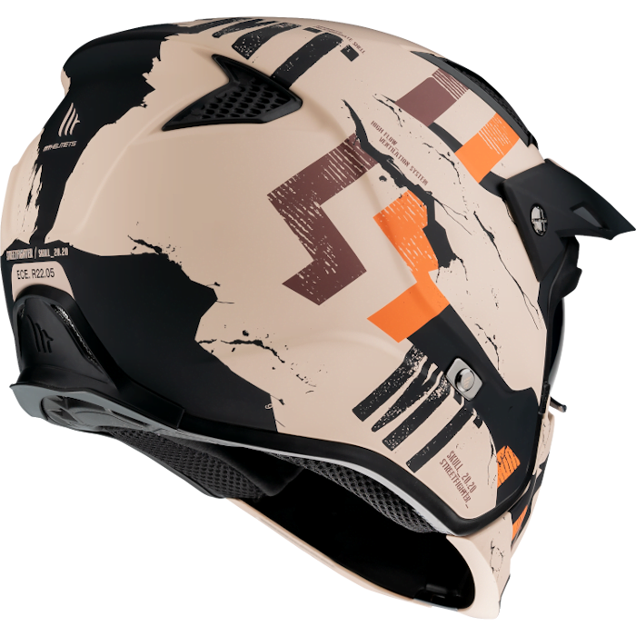 Baksida av MT Helmets öppen mc-hjälm Streetfighter A14 matt orange med aerodynamisk form och grafiska detaljer.