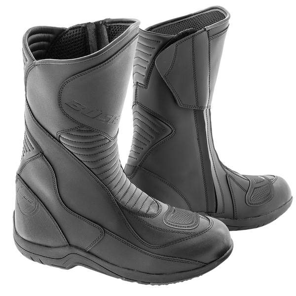 BÜSE Dam Mc-Stövlar D50 vattentäta i svart läder med förstärkta skyddszoner och bekväm passform. Perfekta för säker och stilren motorcykelkörning.